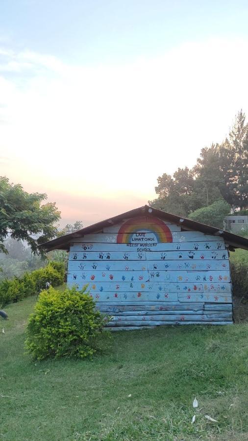 Lake Lyantonde eco composite original Fort Portal Exterior foto
